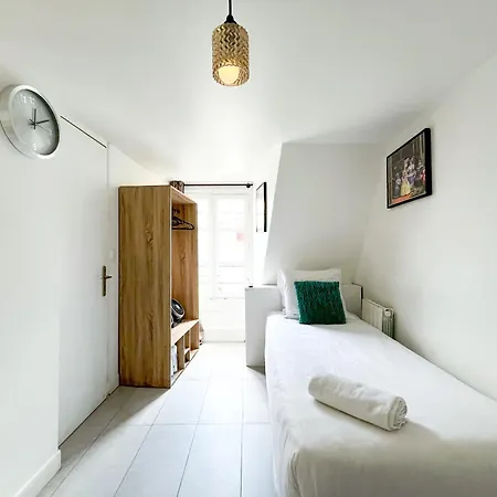 04 - Faubourg Bail Mobilite Апартаменты Париж