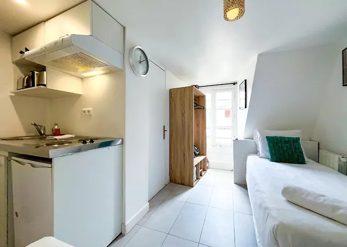 04 - Faubourg Bail Mobilite Apartmán Paříž